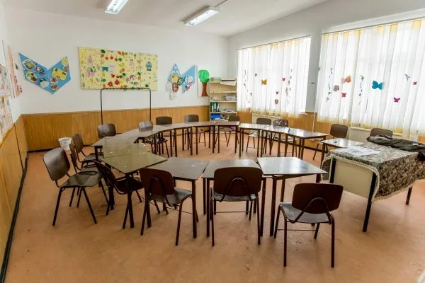 Mersul la școală nu face parte din motivele propuse de Ministerul de Interne pentru care o persoană poate părăsi localitatea în perioada 2-12 iunie