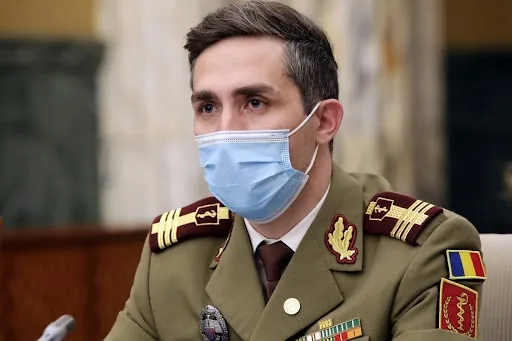 Medicul Valeriu Gheorghiţă a transmis un mesaj pro-vaccinare în limba romani: Nu te teme! Nu e nimic rău! Hai să facem vaccinul!