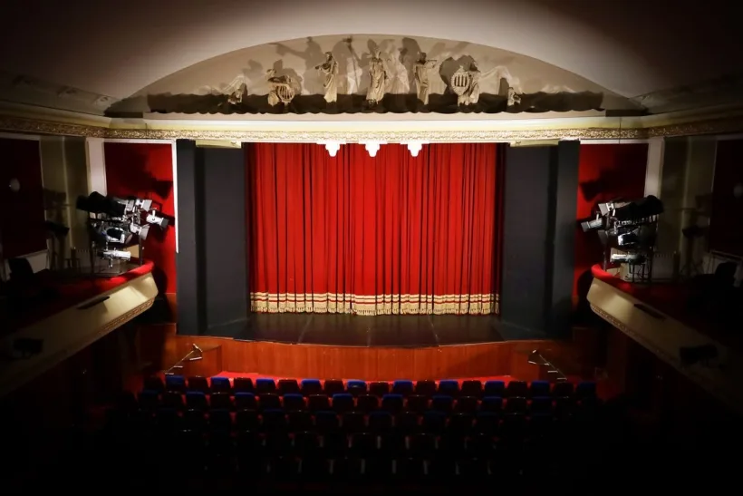 Teatrul Dramatic „Fani Tardini” din Galați își suspendă reprezentațiile. Covid-19 depistat la un actor