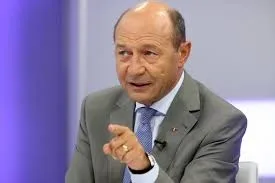 Băsescu calcă PNL în picioare