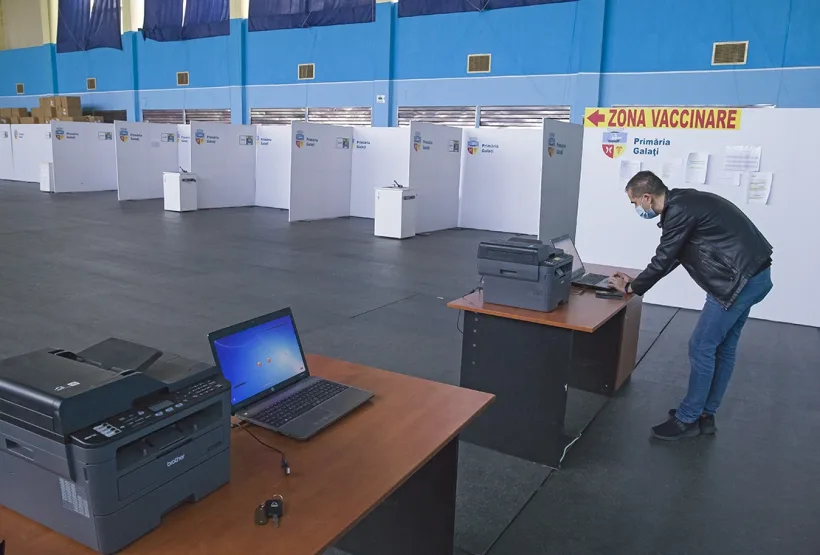 Centre de vaccinare din Galați închise sau cu program redus