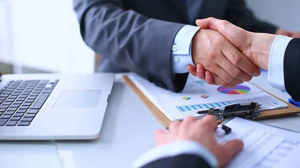 Negocieri mai rapide între consumatori și bănci, în cadrul soluționării alternative a litigiilor