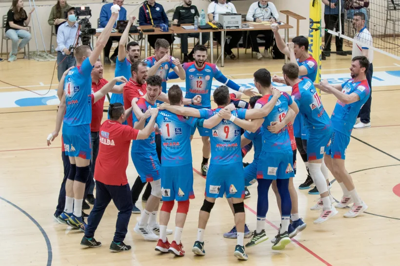 CSM Arcada Galaţi a cucerit eventul: Cupa şi campionatul