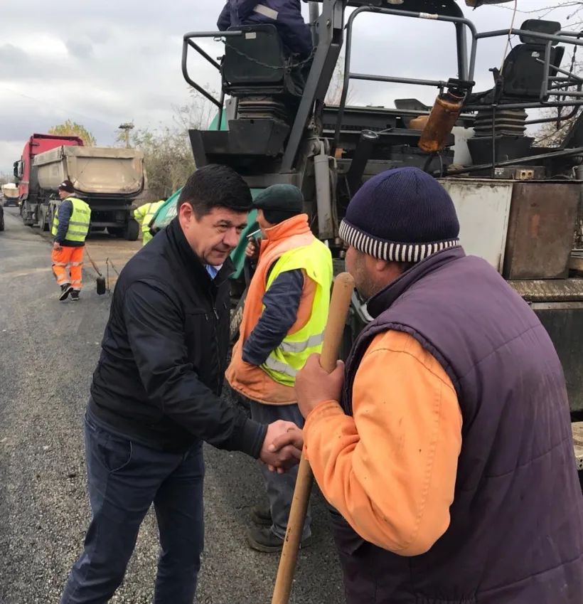 Avansează lucrările de modernizare de pe drumurile județene din Galați