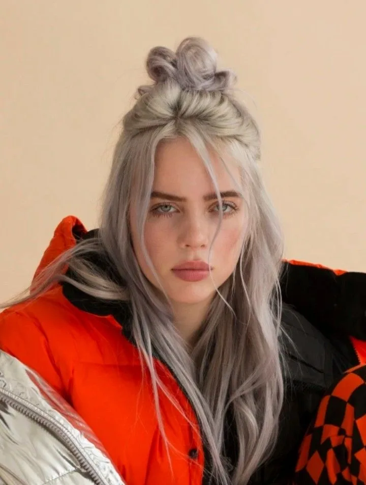 Billie Eilish e pe val!
