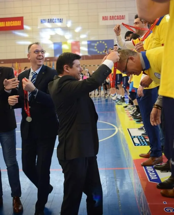 Voleibaliștii de la Arcada Galați au primit medaliile de campioni ai României