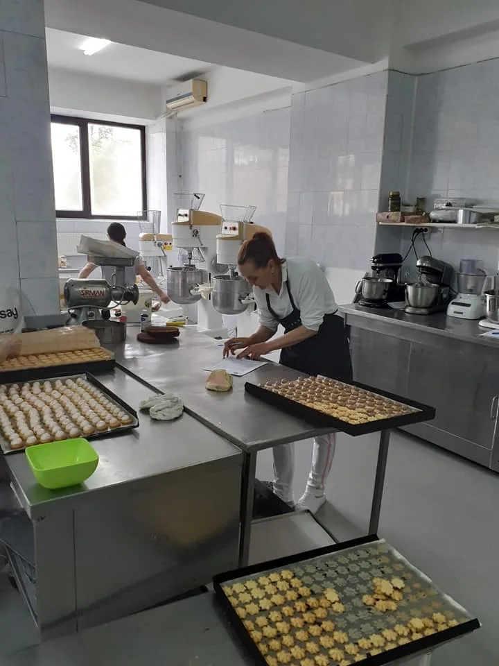Salariu minim de 3.000 de lei, pentru angajații din sectorul agricol și industria alimentară