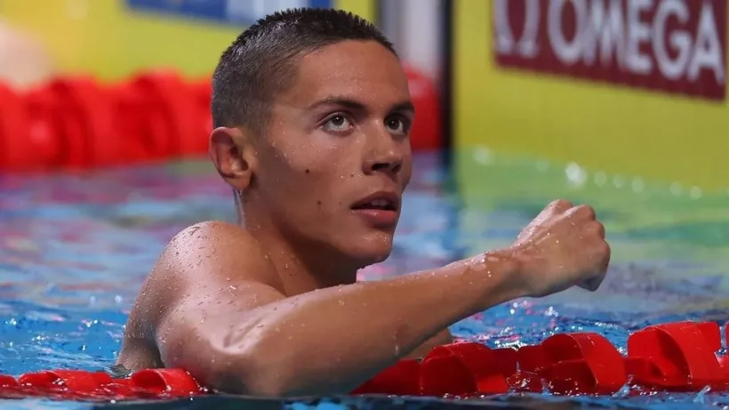 David Popovici a obţinut primul titlu mondial din istoria înotului românesc