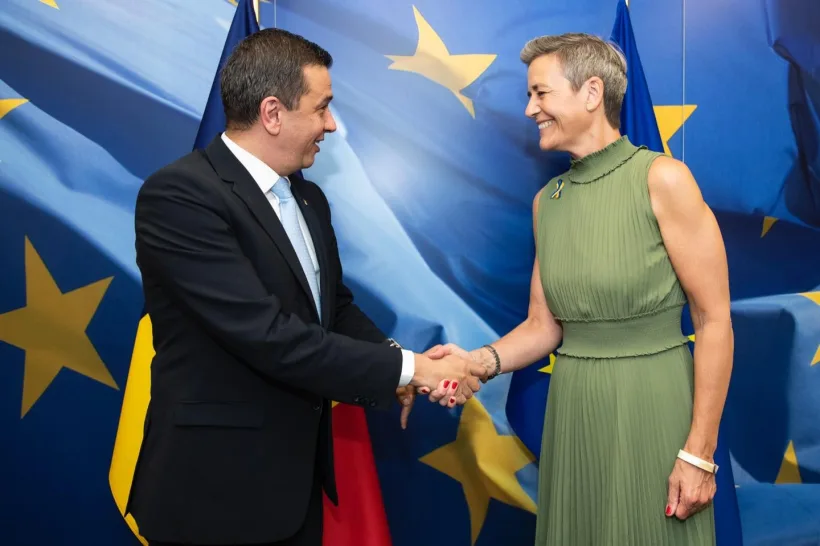 Grindeanu: Discuții constructive despre soarta companiilor TAROM și CFR Marfă!