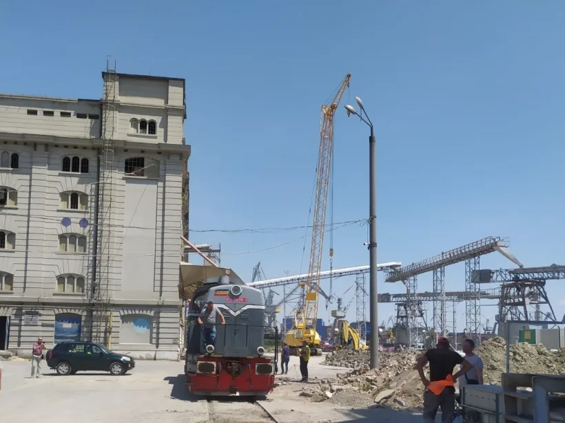 Primele vagoane cu cereale ucrainene ajung miercuri noaptea în Portul Galați