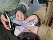 Unde-i sărăcie apar şi cămătarii