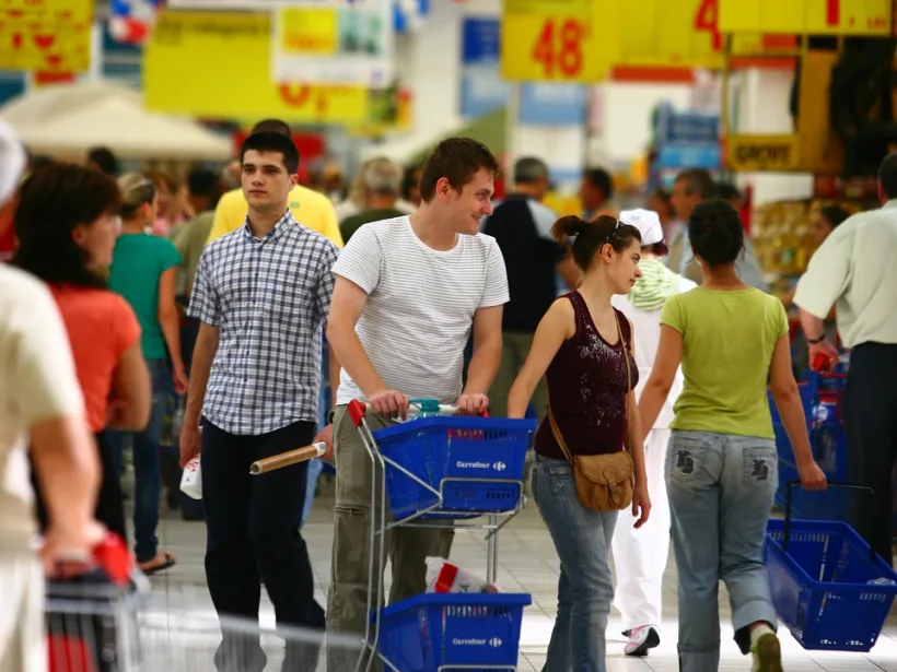 Plata cu PET-ul în hipermarketul Carrefour din Galați, până pe 2 octombrie