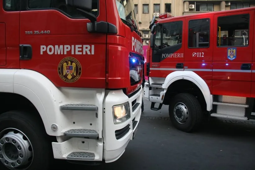 Zeci de pacienți și angajați, evacuați din cauza unui incendiu la Spitalul de Copii Galați