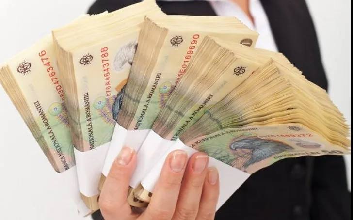 Deputații au decis: pensiile de serviciu vor fi impozitate cu 85%