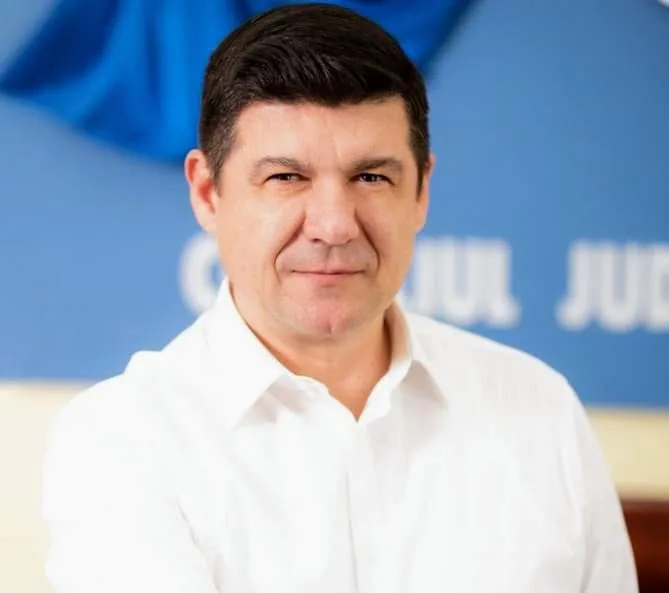 Președintele CJ Galați, mesaj de Anul Nou: Vă doresc tuturor sănătate, putere de muncă și un an 2023 cu bucurii și împliniri!