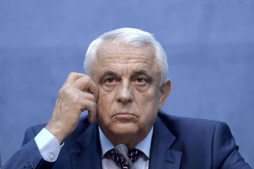 Ministrul Daea: Eu sunt ca panoul fotovoltaic. Mă încarc dacă e soare