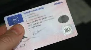 Carnetul de conducere - o sursă de venit pentru unii poliţişti