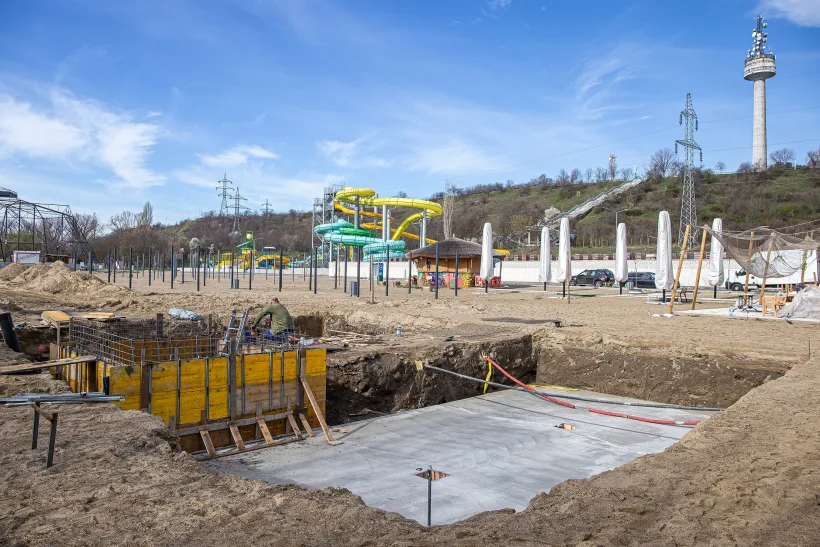 Două noi piscine vor fi amenajate la Plaja Dunărea