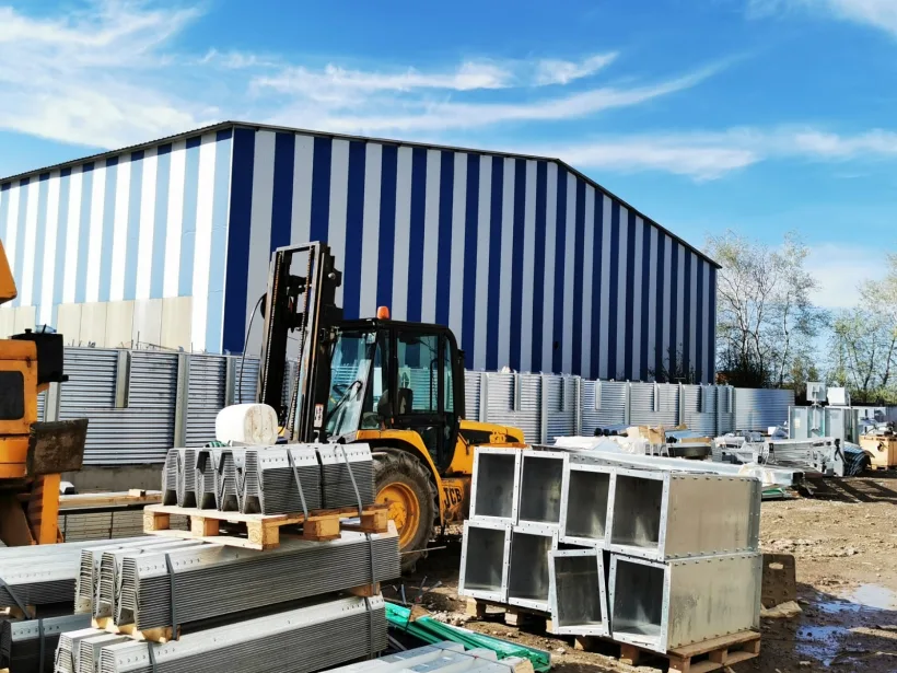 O baterie de silozuri pentru cereale se construiește în Zona Liberă Galaţi