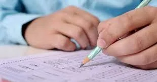 Continuă greva generală în învățământ