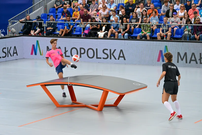 Românca Kinga Barabasi va juca finala la teqball la Jocurile Europene de la Cracovia