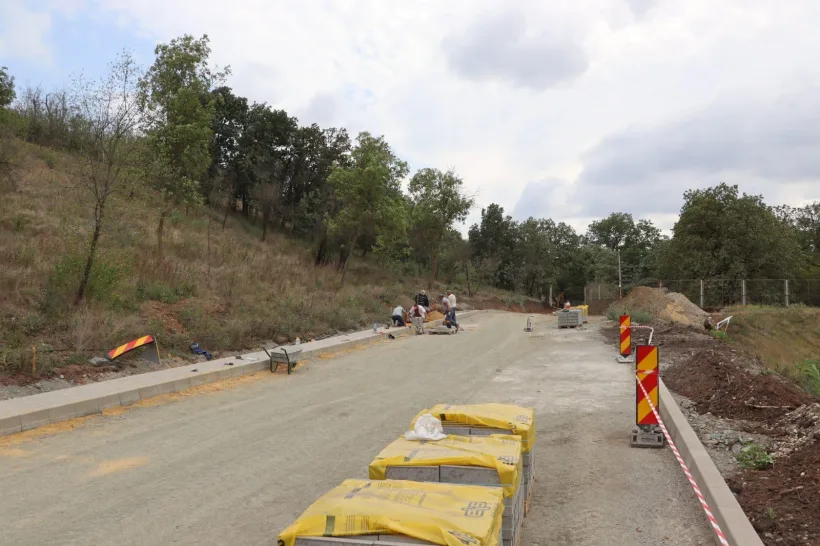 Fotea: Amenajăm de la zero drumul către Parcul de Aventură "EscapeLand"