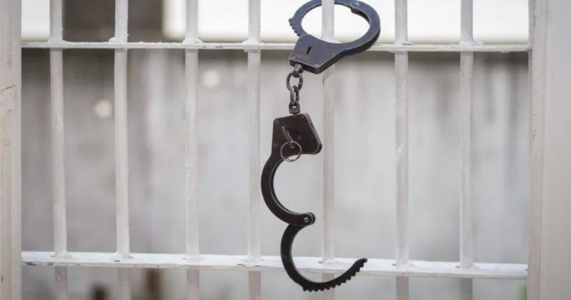 Reținuți de polițiștii gălățeni, după ce ar fi adus din Spania canabis și cocaină prin curierat
