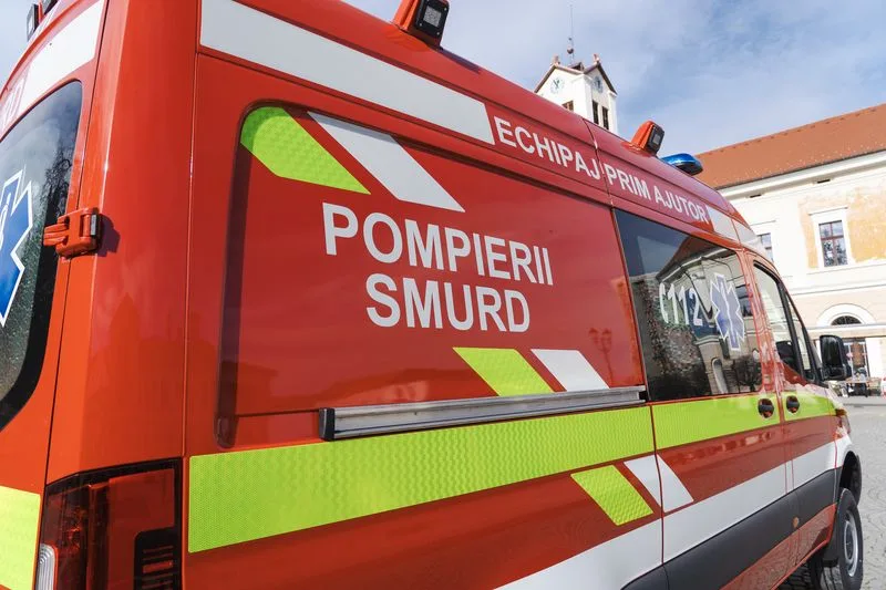 Adolescent de 15 ani, reținut după ce ar fi agresat cu un obiect tăietor-înțepător un tânăr, într-un parc din Galați