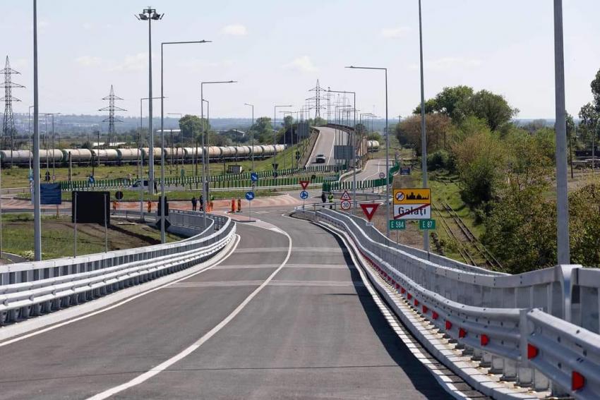 Galați. S-au finalizat lucrările la racordul rutier și feroviar dintre platforma multimodală și Drumul European E87